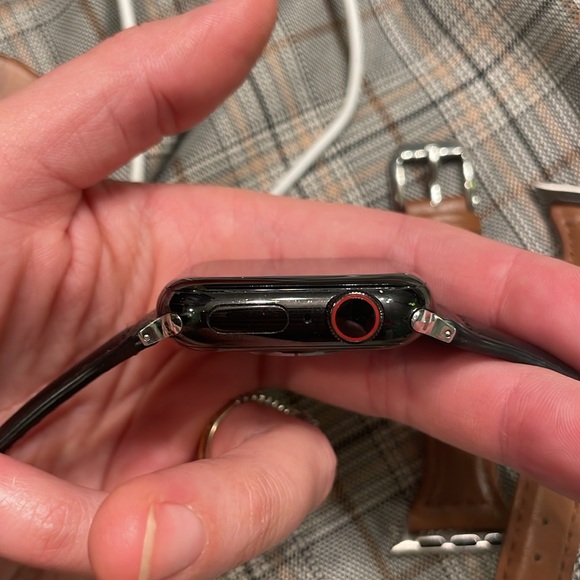 Apple Watch - Picture 3 of 6